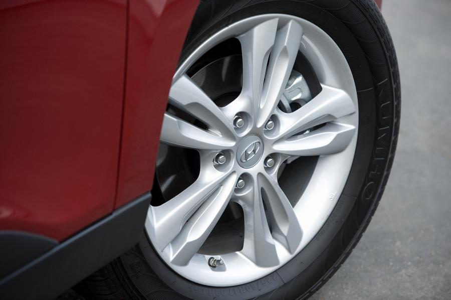  Hyundai Tucson ix 2010 года  (фото 8 из 22)